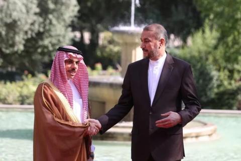 التقى أمير عبد اللهيان بنظيره السعودي الأمير فيصل بن فرحان